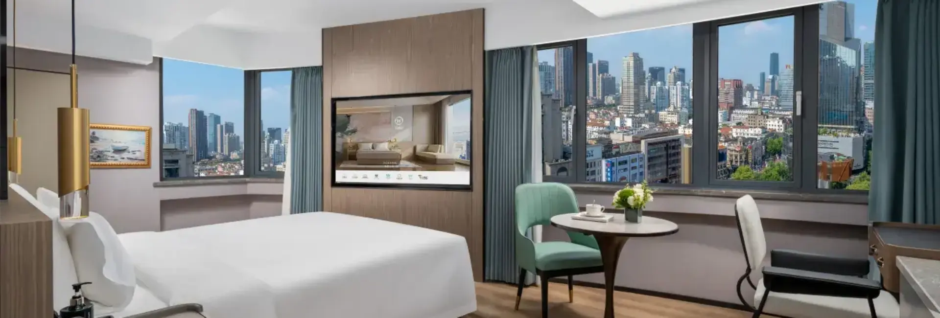 Executive Street View King Room