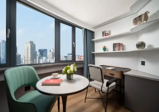 Executive Street View King Room