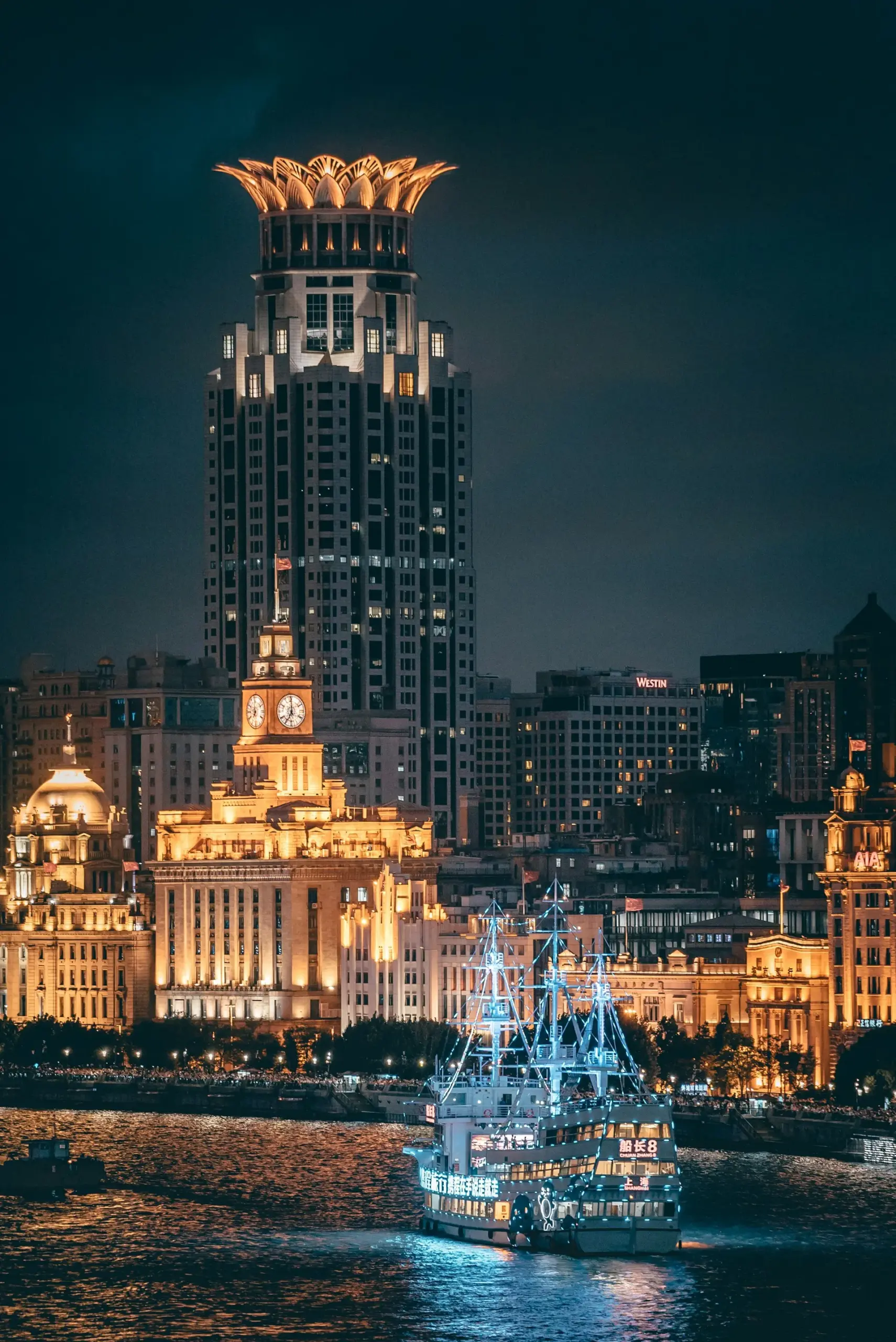 Iconic Landmarks Within Walking Distance of Wow Executive Hotel Shanghai: Your Ultimate Pedestrian Guide to Huangpu District’s Must-See Sights